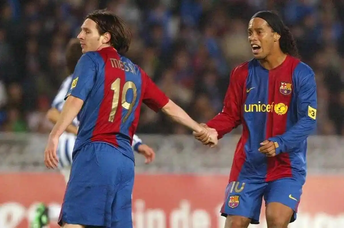 城雷霆队迎 城雷霆队迎