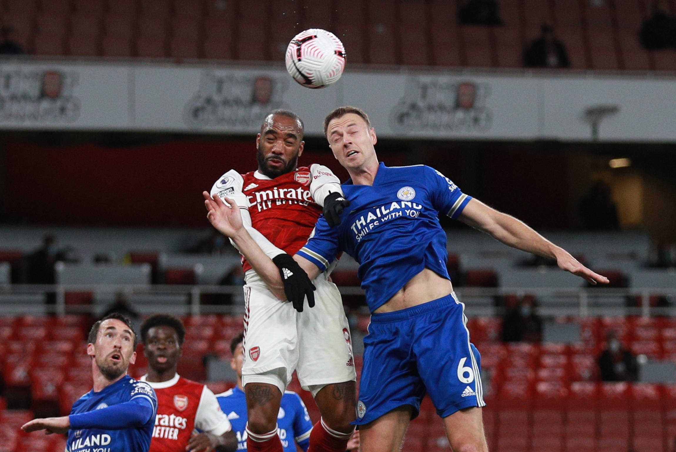 防线表现得 防线表现得